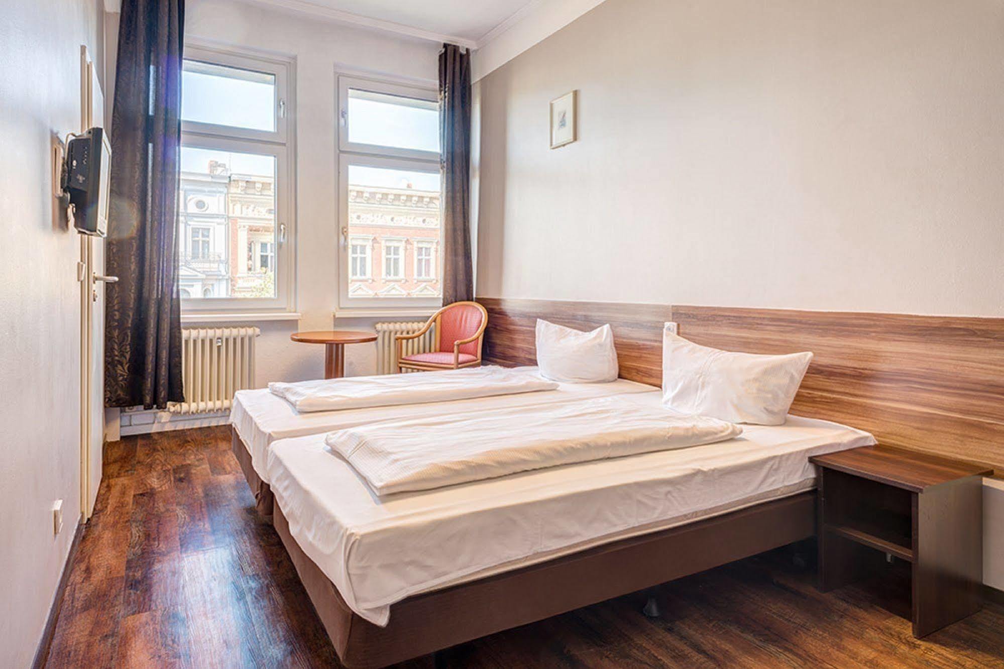 Potsdamer Inn Berlin Luaran gambar
